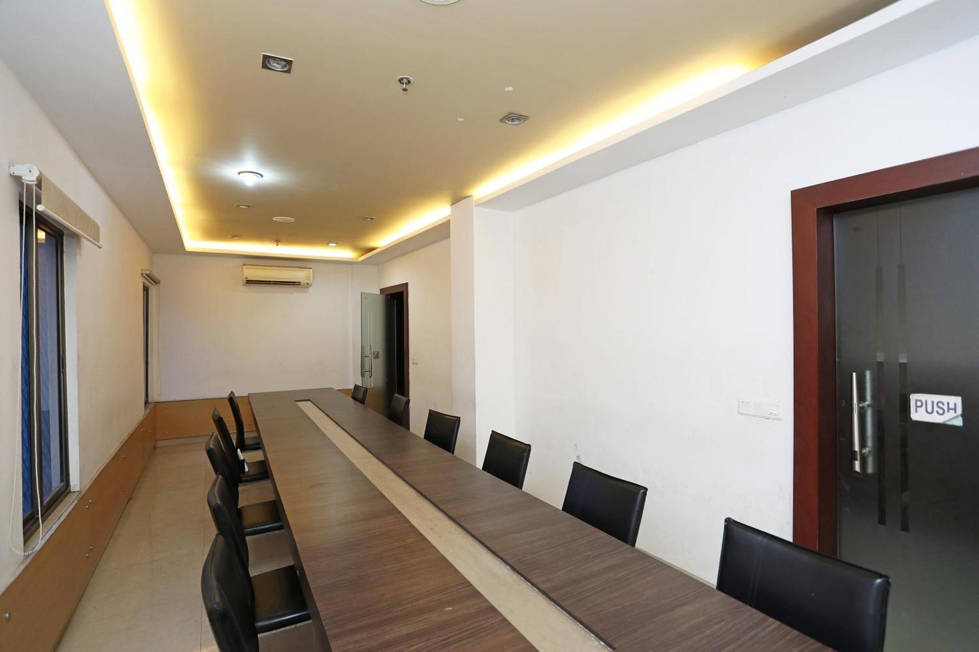 OYO 28439 Skylark Hotel Diamond Harbour Dış mekan fotoğraf