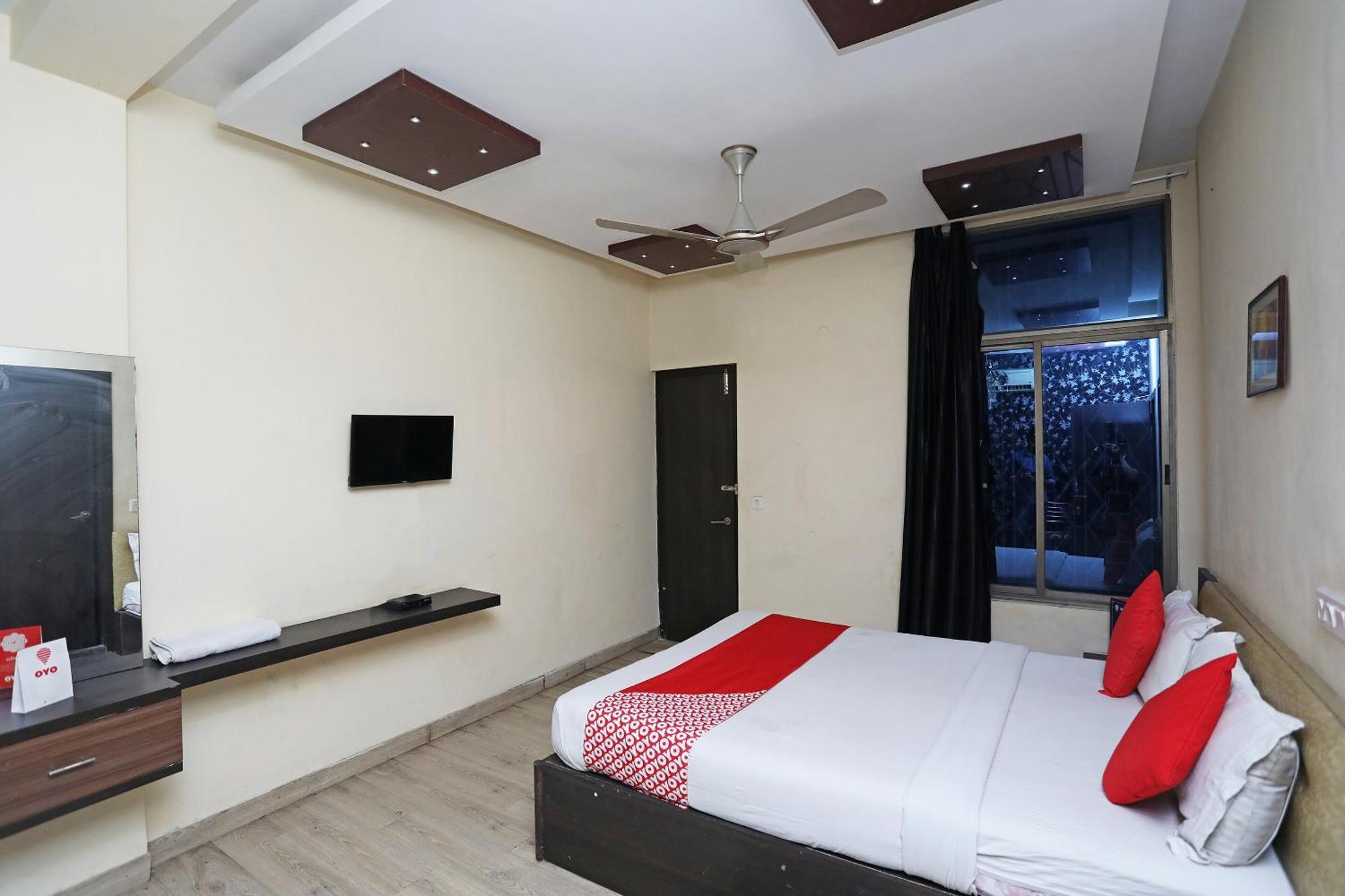 OYO 28439 Skylark Hotel Diamond Harbour Dış mekan fotoğraf