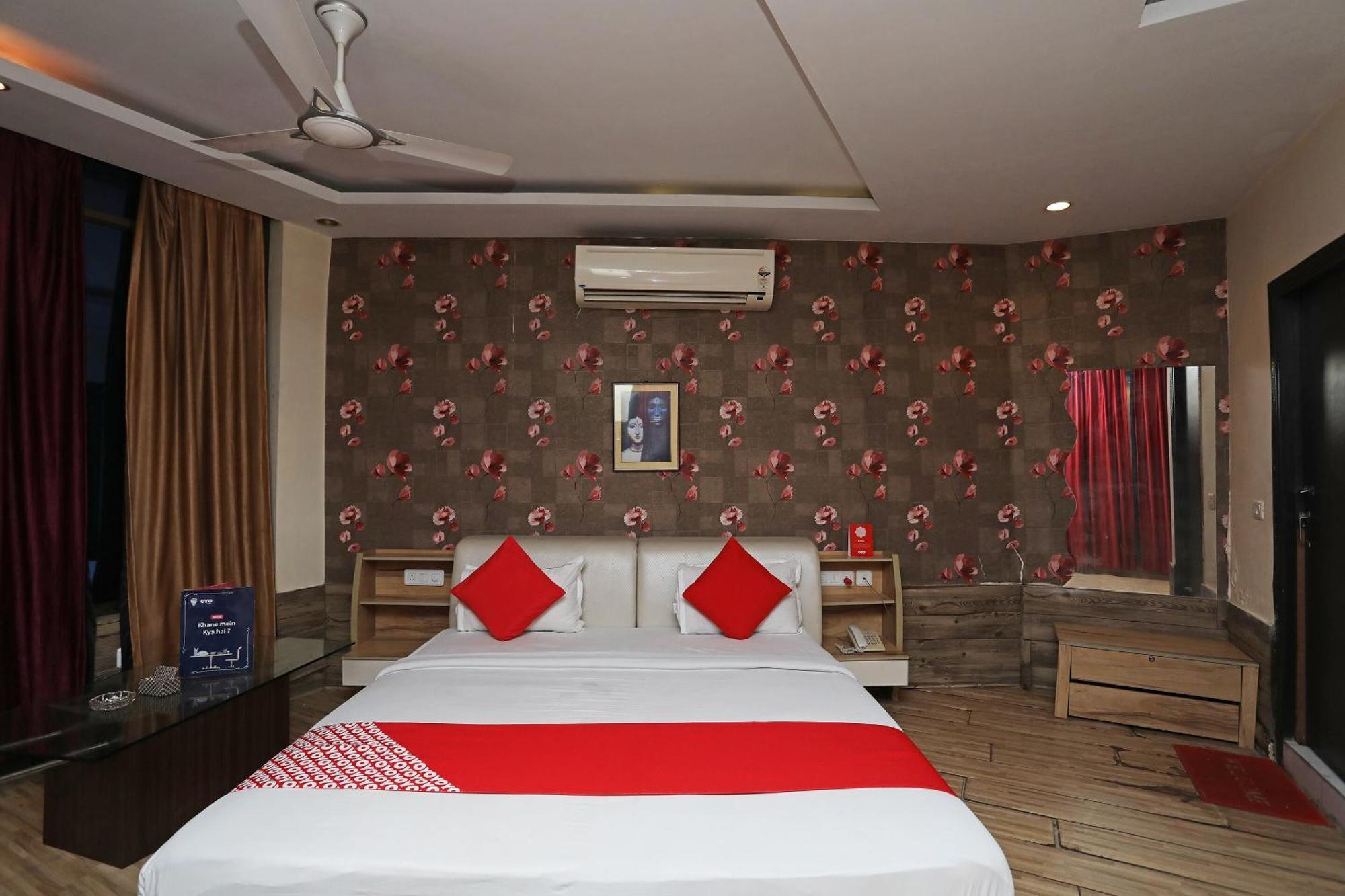 OYO 28439 Skylark Hotel Diamond Harbour Dış mekan fotoğraf